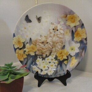 Petal Pals Collection Lily Chang Cat Garden Butterfly Collector Plates